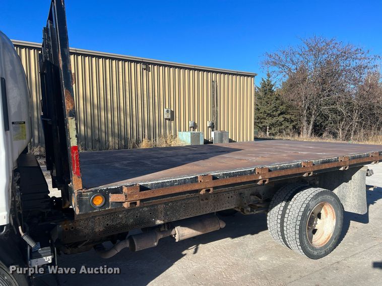 image for item NN9326 2012 Isuzu NPR flatbed truck