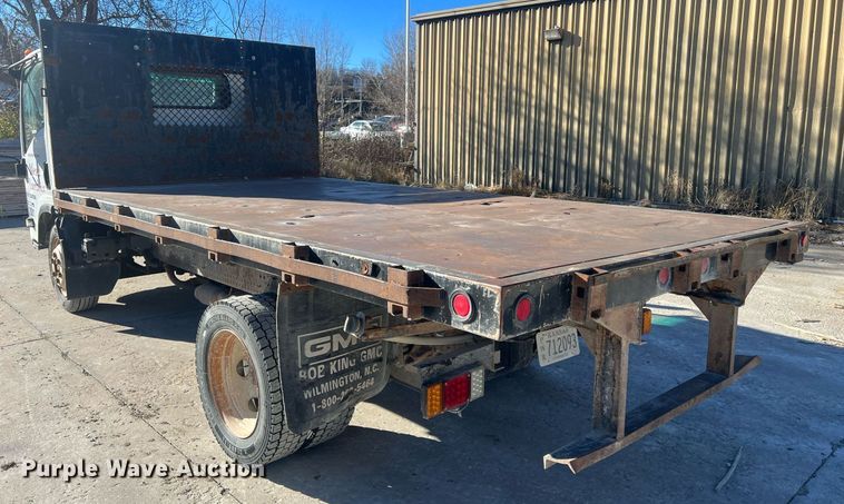 image for item NN9326 2012 Isuzu NPR flatbed truck