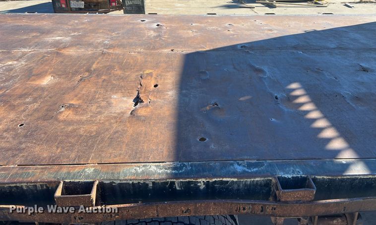 image for item NN9326 2012 Isuzu NPR flatbed truck