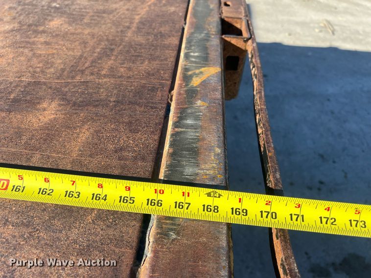 image for item NN9326 2012 Isuzu NPR flatbed truck