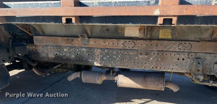 image for item NN9326 2012 Isuzu NPR flatbed truck