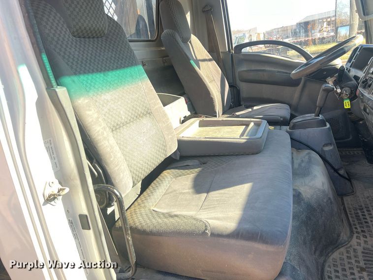 image for item NN9326 2012 Isuzu NPR flatbed truck