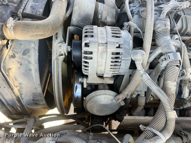 image for item NN9326 2012 Isuzu NPR flatbed truck