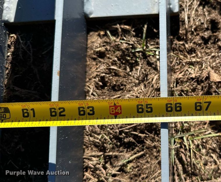 image for item NO9454 66" W skid steer rock grapple bucket