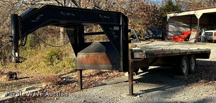 image for item NO9479 1999 Lone Star equipment trailer