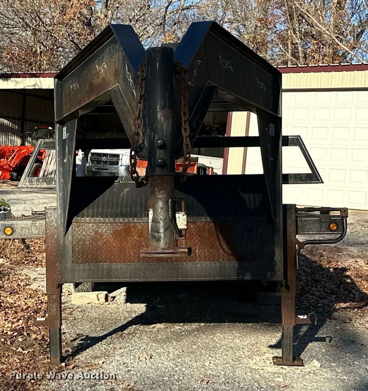 image for item NO9479 1999 Lone Star equipment trailer