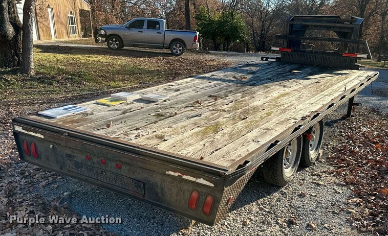 image for item NO9479 1999 Lone Star equipment trailer