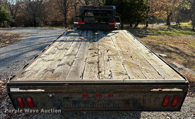 image for item NO9479 1999 Lone Star equipment trailer