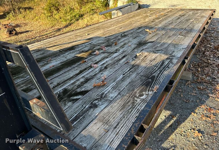 image for item NO9479 1999 Lone Star equipment trailer