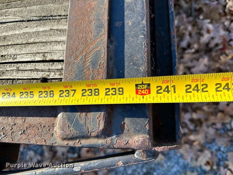 image for item NO9479 1999 Lone Star equipment trailer