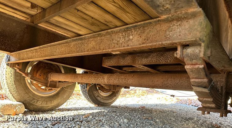 image for item NO9479 1999 Lone Star equipment trailer