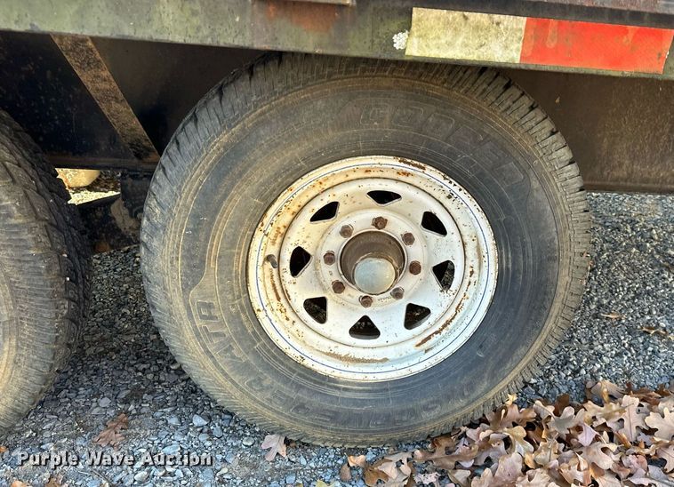 image for item NO9479 1999 Lone Star equipment trailer