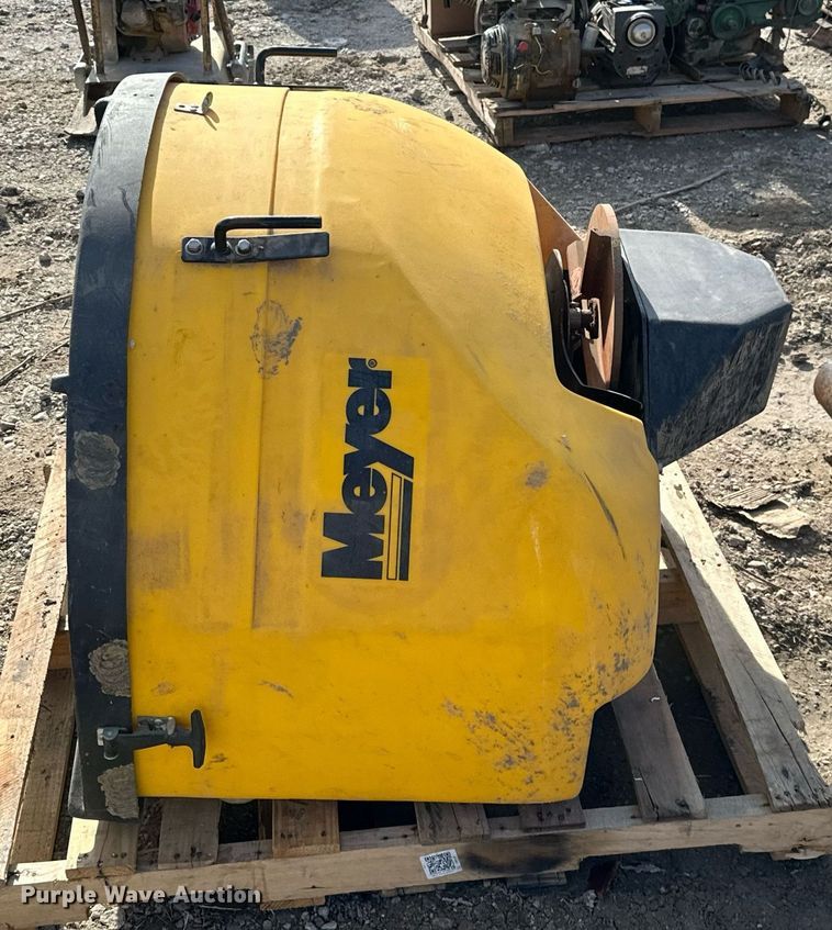 image for item OD9803 Meyer  spreader