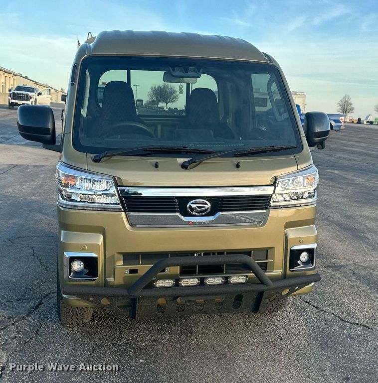 image for item OF9151 2022 Daihatsu HIJet Jumbo  mini truck