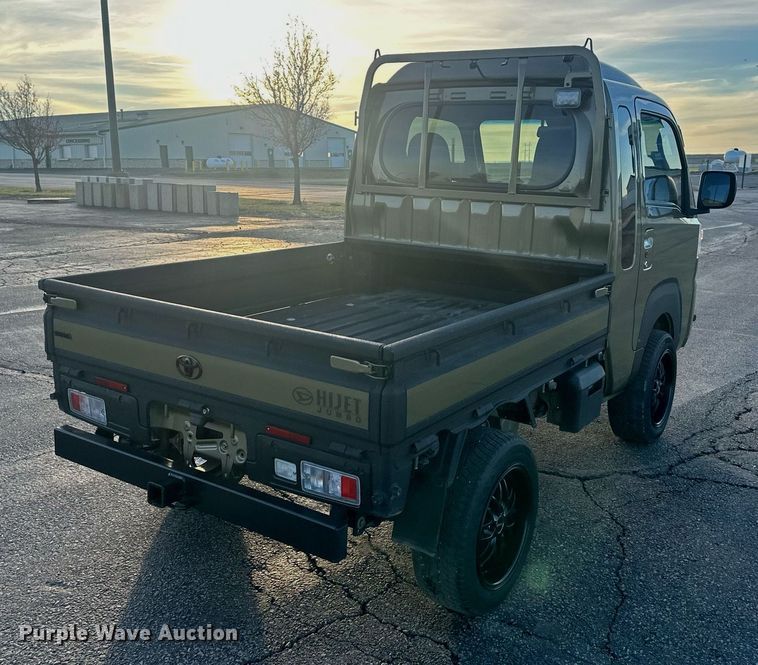 image for item OF9151 2022 Daihatsu HIJet Jumbo  mini truck