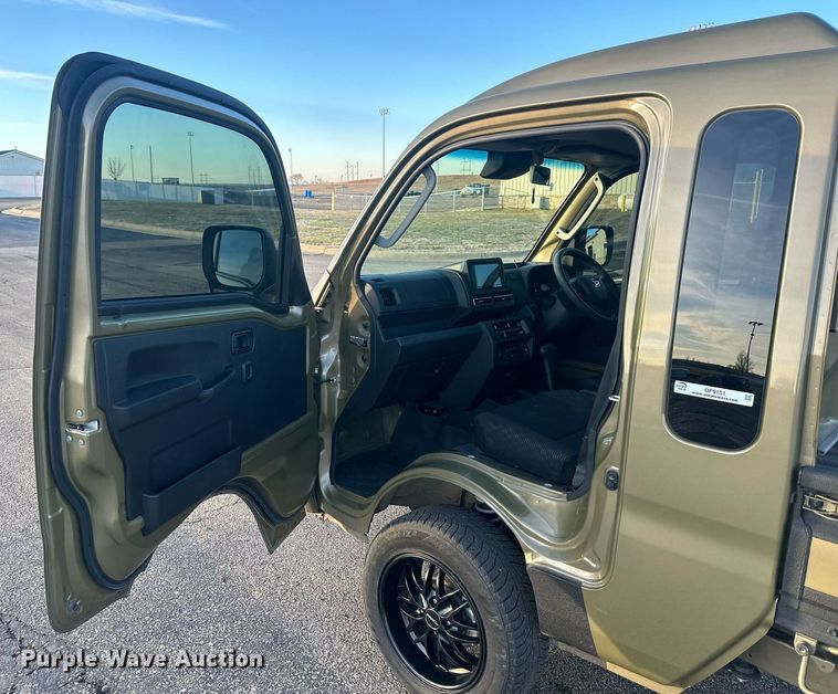 image for item OF9151 2022 Daihatsu HIJet Jumbo  mini truck