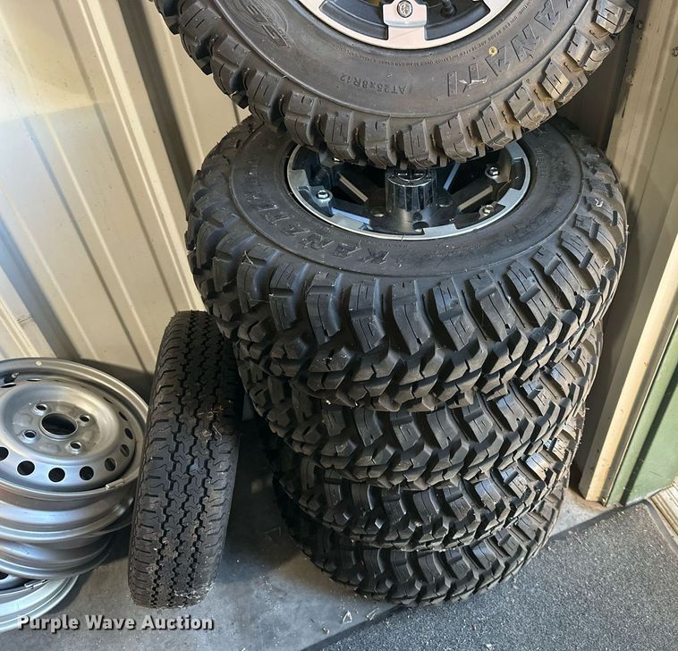 image for item OF9151 2022 Daihatsu HIJet Jumbo  mini truck