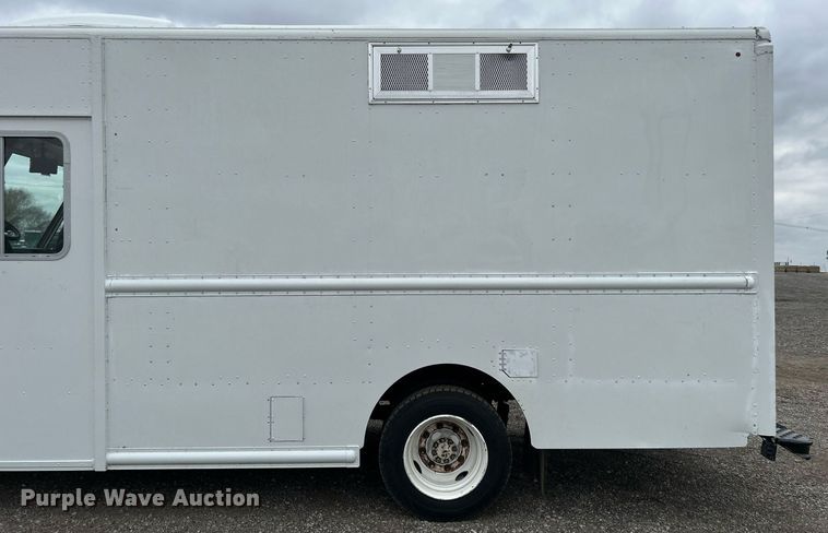 image for item OM9200 2018 Freightliner MT45  refrigerated delivery truck