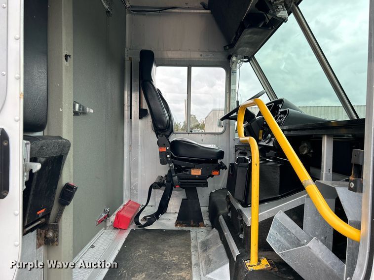 image for item OM9200 2018 Freightliner MT45  refrigerated delivery truck