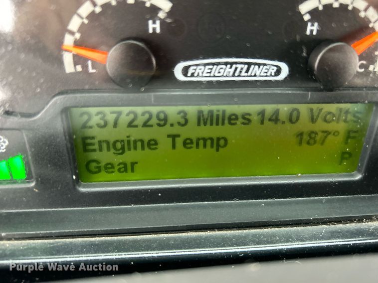 image for item OM9200 2018 Freightliner MT45  refrigerated delivery truck