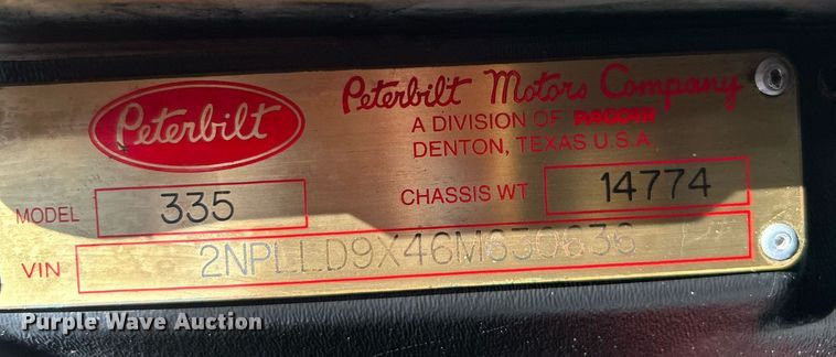 image for item DN0647 2006 Peterbilt 335  vacuum truck