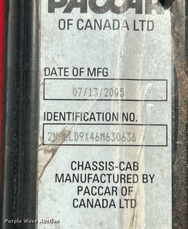 image for item DN0647 2006 Peterbilt 335  vacuum truck