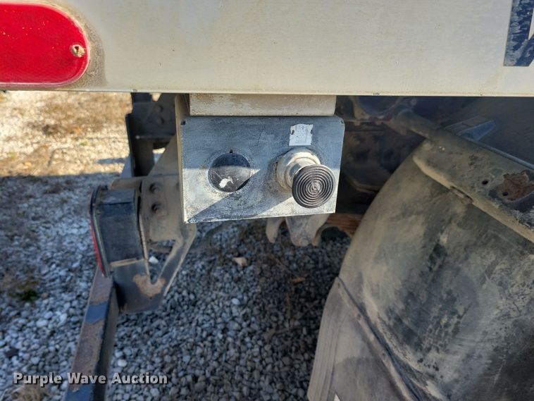 image for item DN4062 2009 Isuzu  T7F street sweeper truck