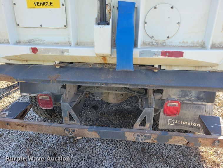 image for item DN4062 2009 Isuzu  T7F street sweeper truck