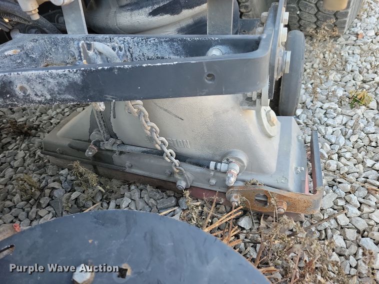 image for item DN4062 2009 Isuzu  T7F street sweeper truck