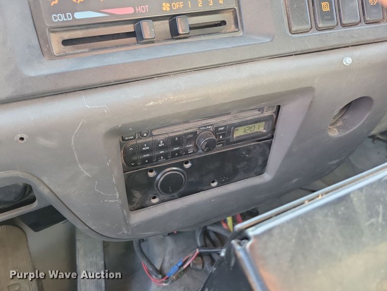 image for item DN4062 2009 Isuzu  T7F street sweeper truck