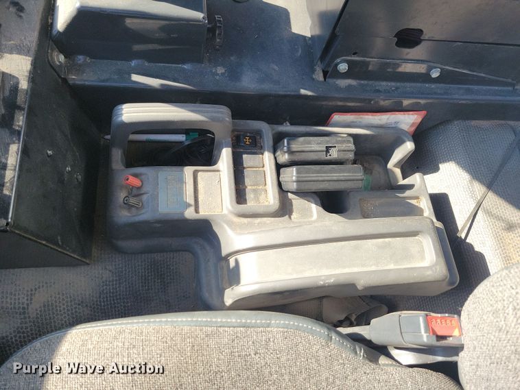 image for item DN4062 2009 Isuzu  T7F street sweeper truck