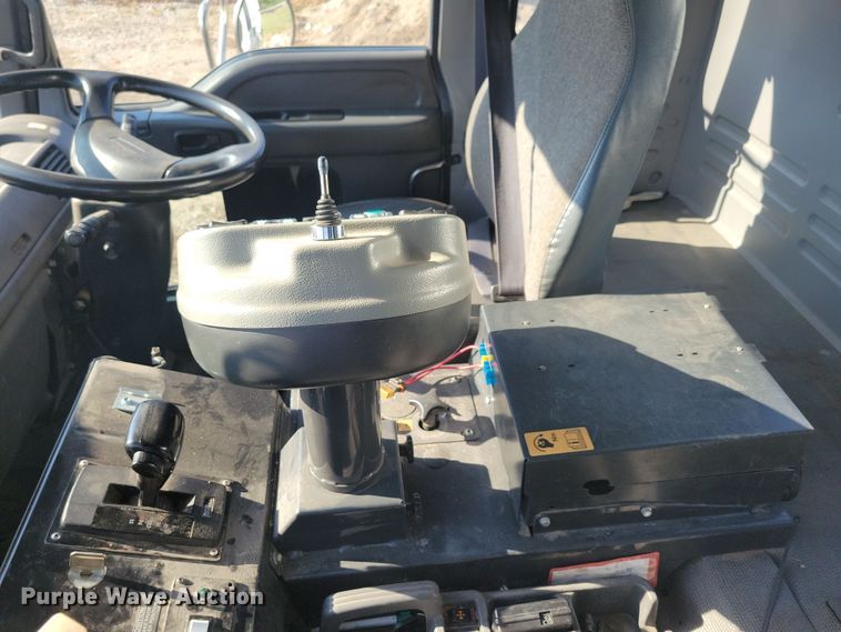 image for item DN4062 2009 Isuzu  T7F street sweeper truck