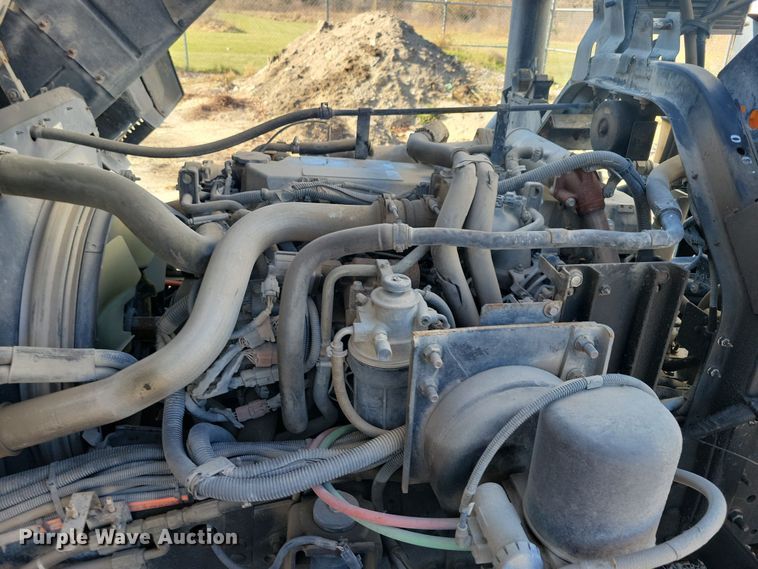 image for item DN4062 2009 Isuzu  T7F street sweeper truck