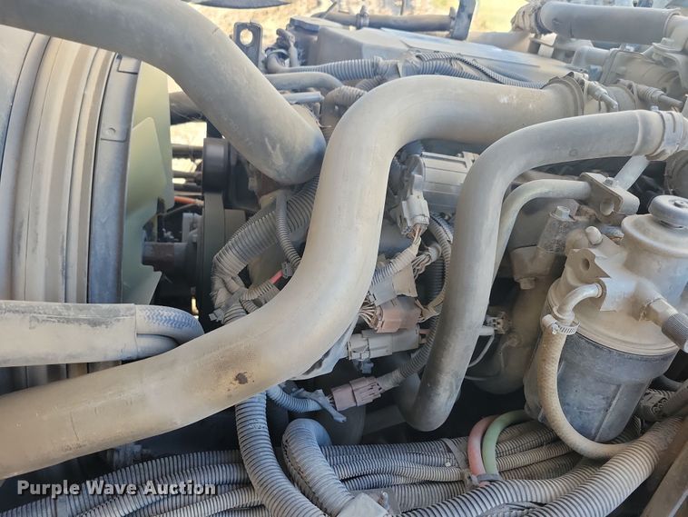 image for item DN4062 2009 Isuzu  T7F street sweeper truck