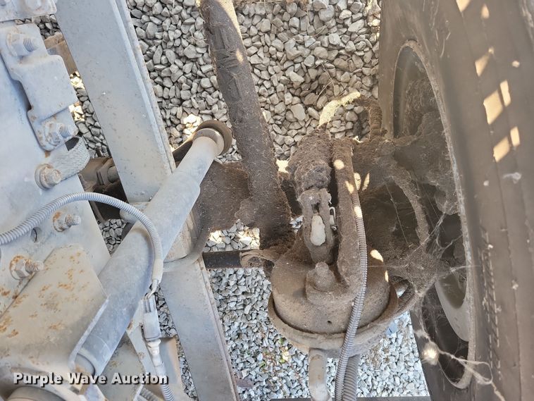 image for item DN4062 2009 Isuzu  T7F street sweeper truck