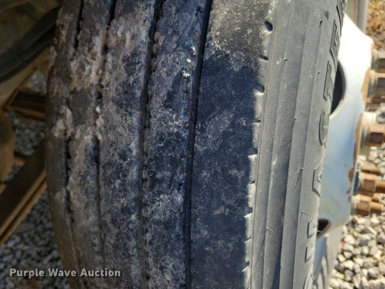 image for item DN4062 2009 Isuzu  T7F street sweeper truck