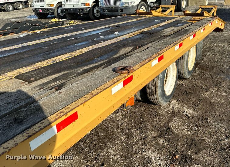 image for item GG9994 2002 Keifer IHPC1929 equipment trailer