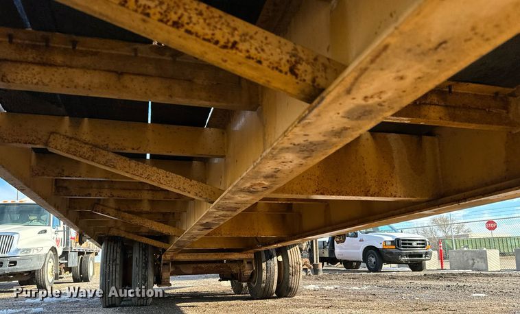 image for item GG9994 2002 Keifer IHPC1929 equipment trailer