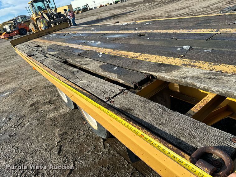 image for item GG9994 2002 Keifer IHPC1929 equipment trailer