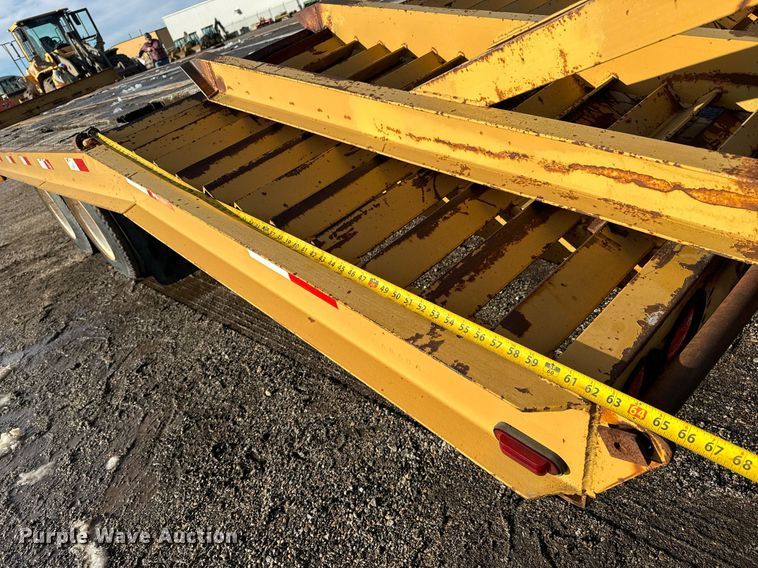 image for item GG9994 2002 Keifer IHPC1929 equipment trailer