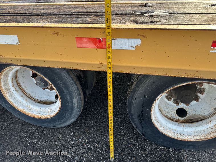 image for item GG9994 2002 Keifer IHPC1929 equipment trailer