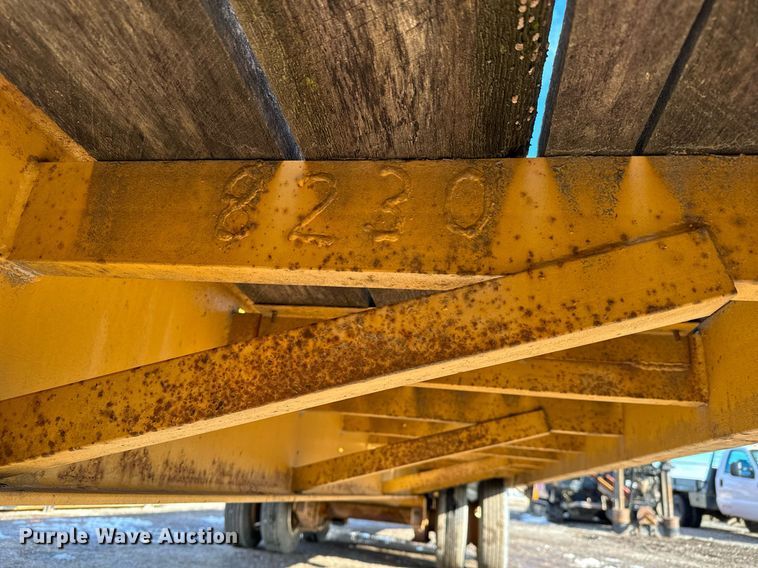 image for item GG9994 2002 Keifer IHPC1929 equipment trailer