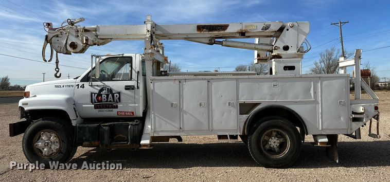 image for item IB9263 1991 GMC C6500 digger derrick truck