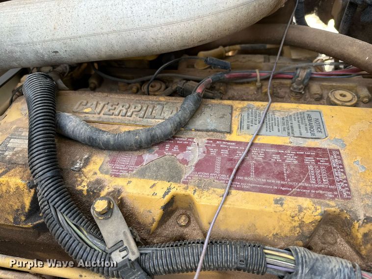 image for item IB9263 1991 GMC C6500 digger derrick truck