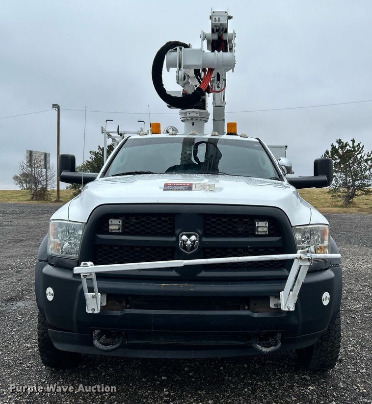 image for item KH9682 2014 Dodge Ram 5500HD bucket truck