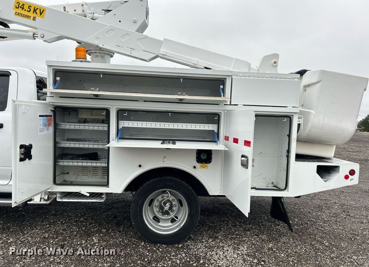 image for item KH9682 2014 Dodge Ram 5500HD bucket truck