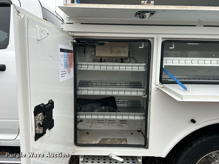 image for item KH9682 2014 Dodge Ram 5500HD bucket truck