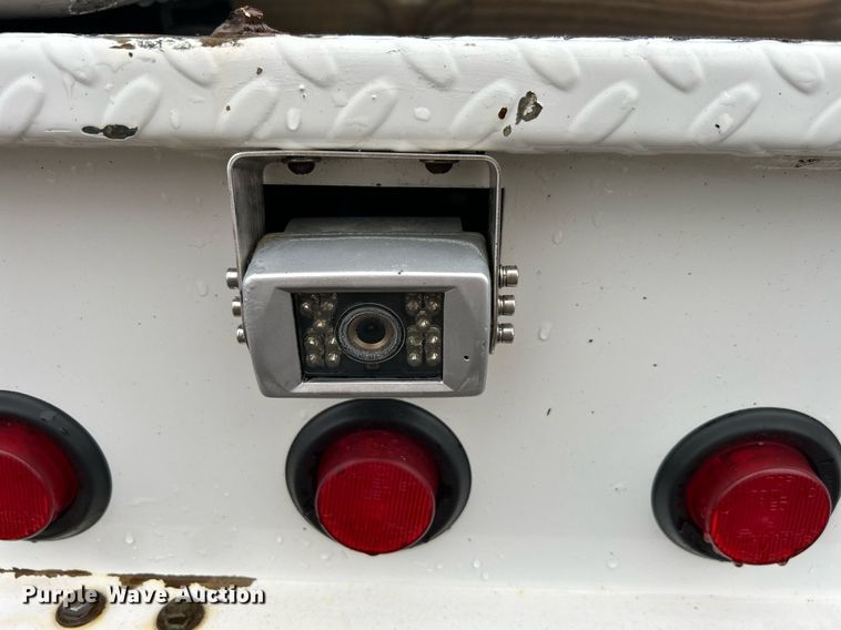 image for item KH9682 2014 Dodge Ram 5500HD bucket truck