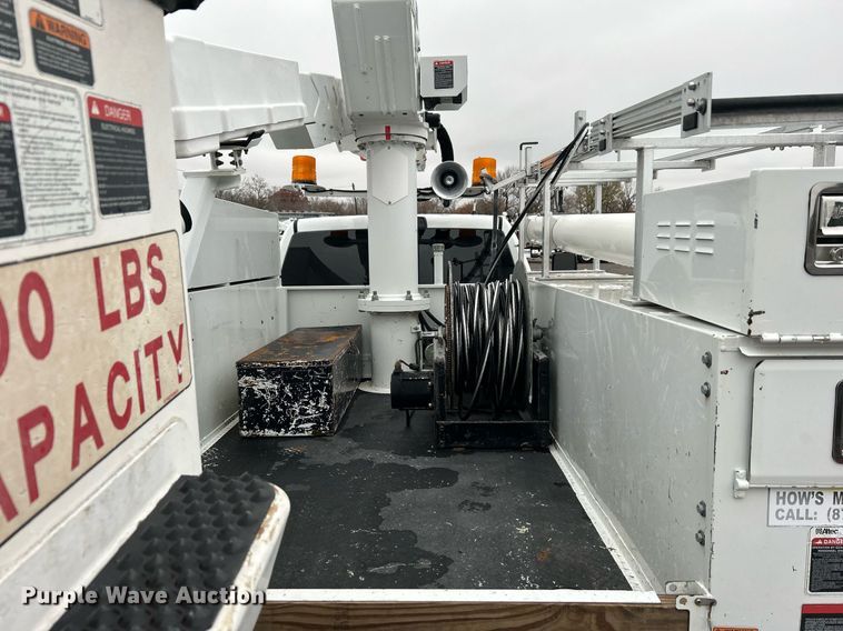 image for item KH9682 2014 Dodge Ram 5500HD bucket truck