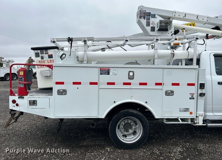 image for item KH9682 2014 Dodge Ram 5500HD bucket truck